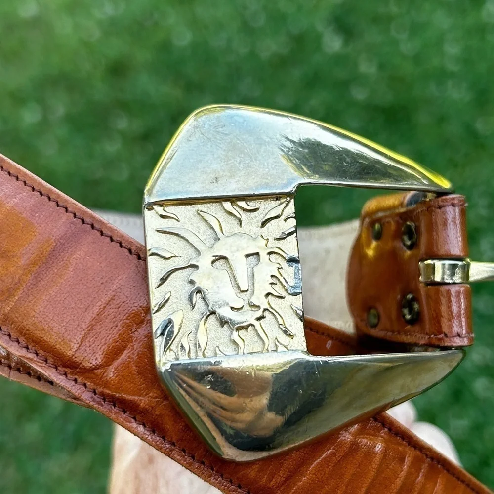 Anne Klein Vintage Logo Lions Head Gold Buckle Genuine Leather Belt | Size Large